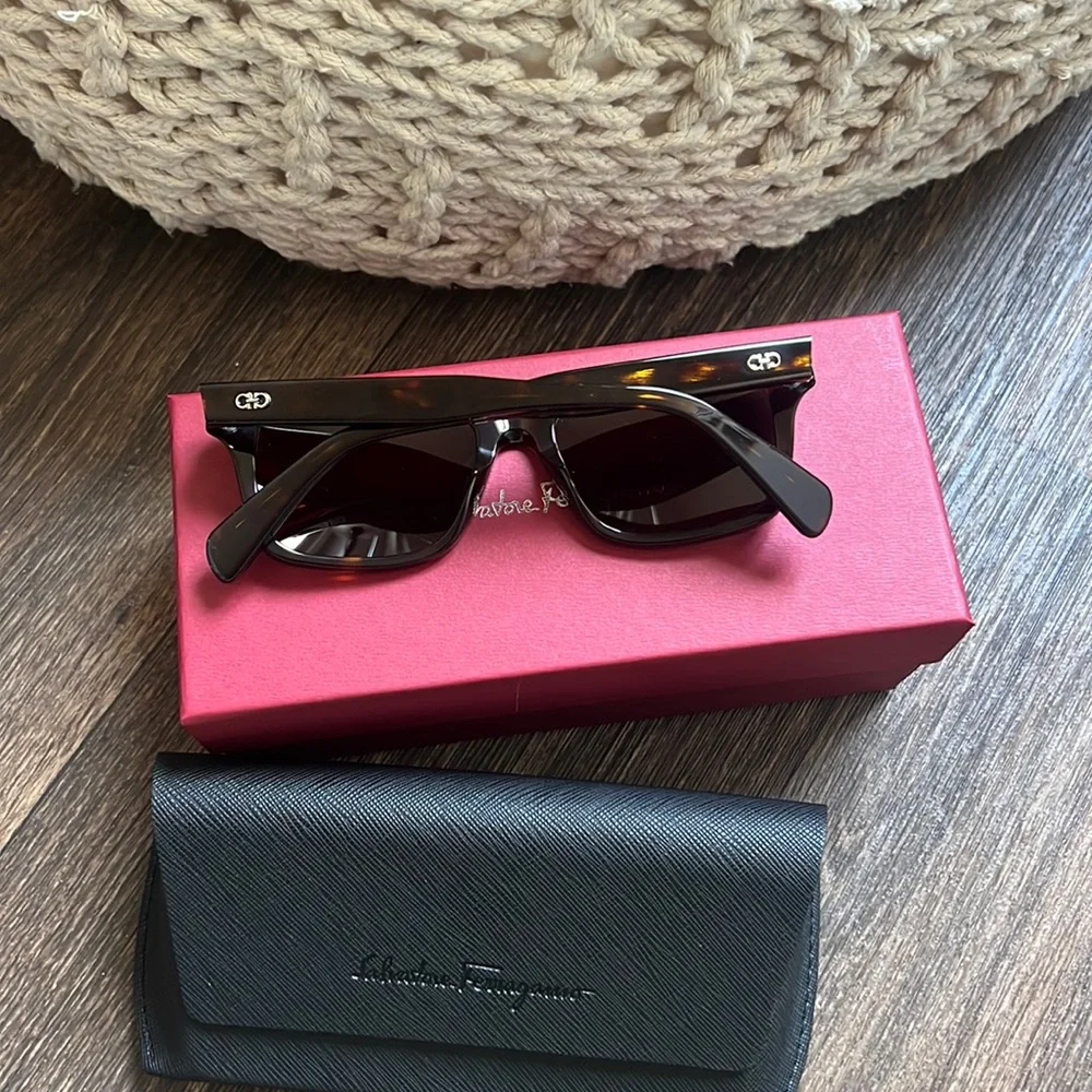 Salvatore Ferragamo salvatore ferragamo